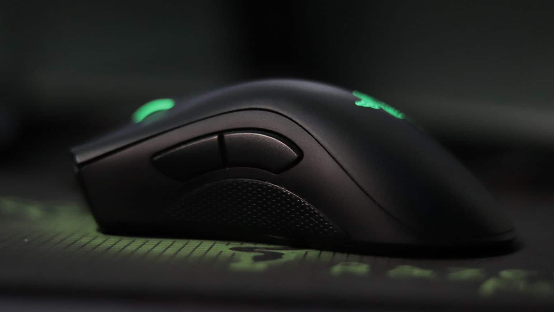 What's The Best Silent Mouse For Gaming? (Buyer's Guide)