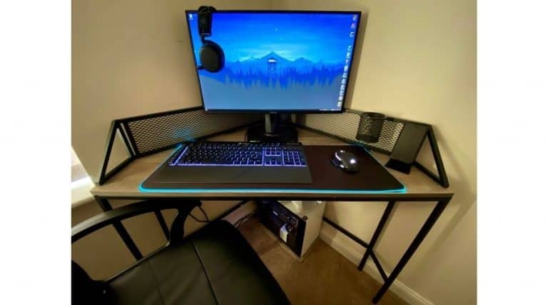 40 Uniquely Satisfying Gaming Setup Ideas For Small Rooms