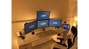 The 40 Best White Gaming Setups 2021 (Minimal, Retro, Anime)