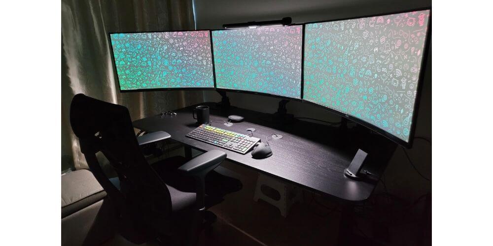 A real example of a triple monitor setup.